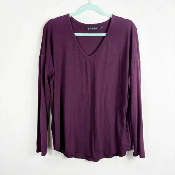 Athleta Cloudlight Relaxed Fit Top sz L in burgundy / maroon color - Picture 2 of 11